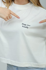 Camiseta Cropped Dogs Are Family