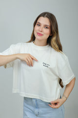 Camiseta Cropped Dogs Are Family